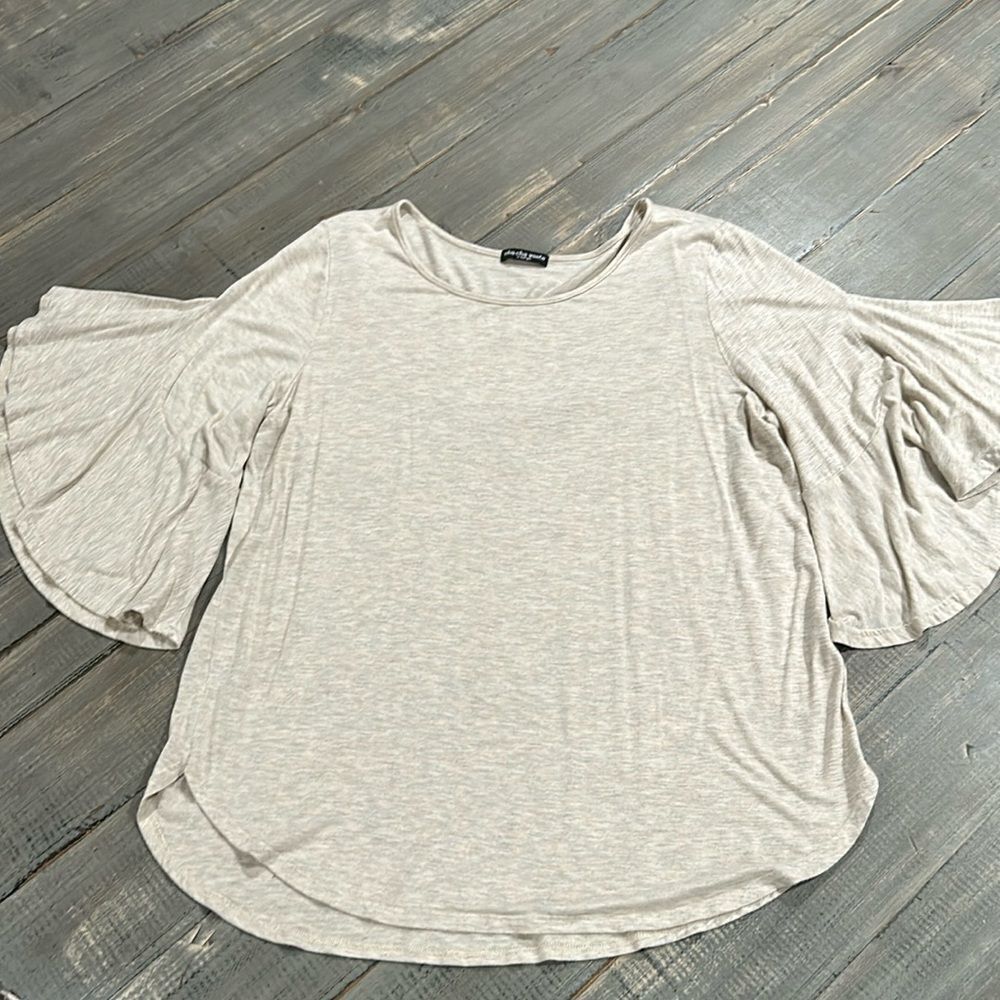 Heather tan/cream top with bell sleeves